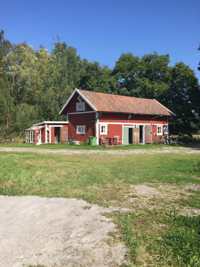 Ranch Moerby Bed & Breakfast Stora Mellosa Exterior photo